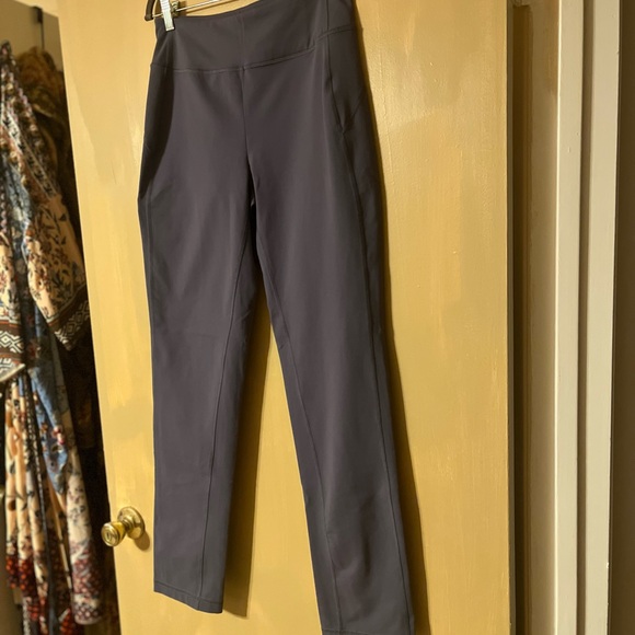 Duluth Trading Co Women's NoGA Classic Slim Leg Pants - Picture 3 of 8